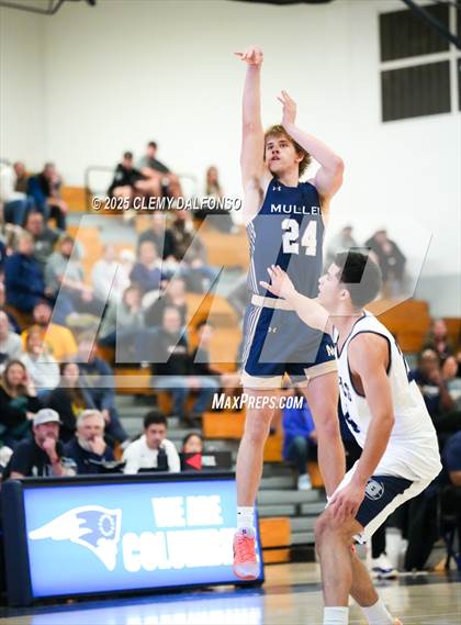 Thumbnail 1 in Mullen @ Columbine photogallery.