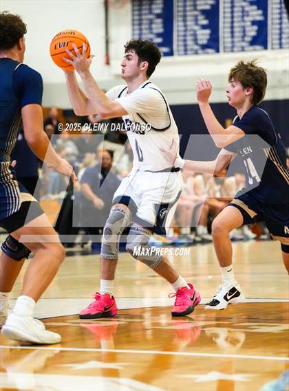 Thumbnail 3 in Mullen @ Columbine photogallery.