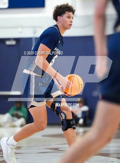 Thumbnail 1 in Mullen @ Columbine photogallery.