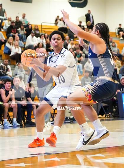 Thumbnail 3 in Mullen @ Columbine photogallery.