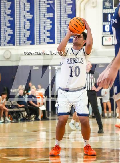 Thumbnail 1 in Mullen @ Columbine photogallery.