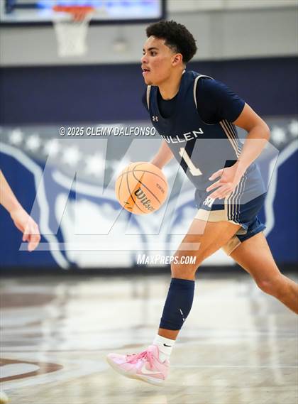 Thumbnail 1 in Mullen @ Columbine photogallery.