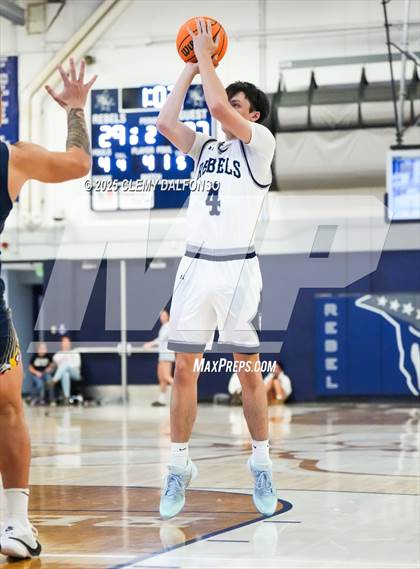 Thumbnail 1 in Mullen @ Columbine photogallery.