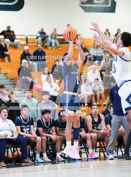 Thumbnail 2 in Mullen @ Columbine photogallery.