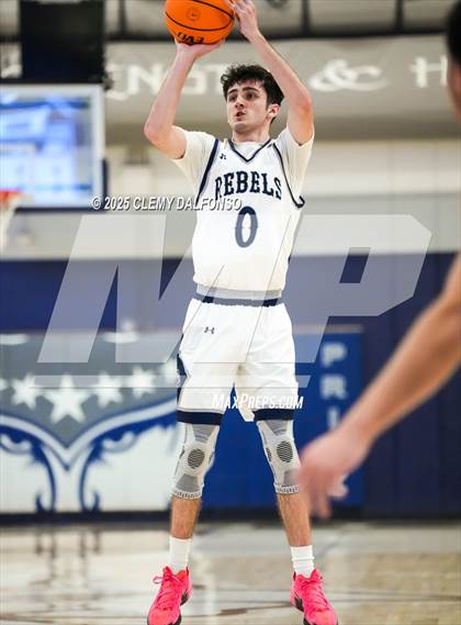 Thumbnail 2 in Mullen @ Columbine photogallery.