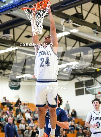 Thumbnail 1 in Mullen @ Columbine photogallery.