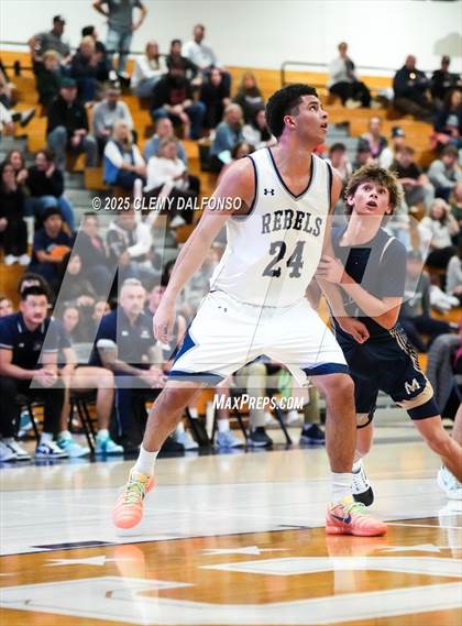 Thumbnail 1 in Mullen @ Columbine photogallery.