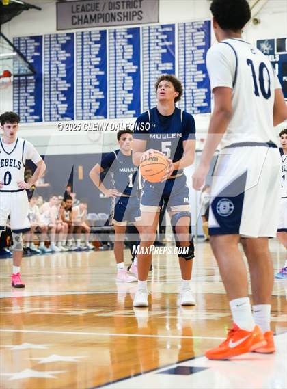 Thumbnail 1 in Mullen @ Columbine photogallery.