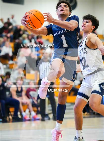 Thumbnail 1 in Mullen @ Columbine photogallery.