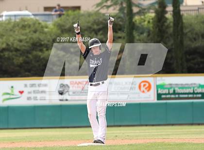 Thumbnail 3 in Camarillo @ Moorpark photogallery.