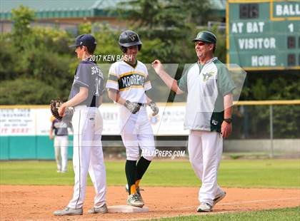 Thumbnail 3 in Camarillo @ Moorpark photogallery.
