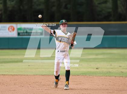 Thumbnail 1 in Camarillo @ Moorpark photogallery.