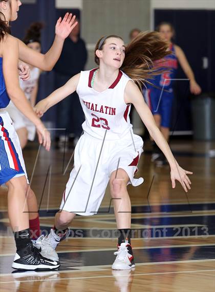 Thumbnail 3 in Lebanon vs. Tualatin (Nike Interstate Shootout) photogallery.