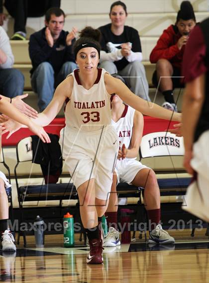 Thumbnail 3 in Lebanon vs. Tualatin (Nike Interstate Shootout) photogallery.