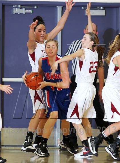 Thumbnail 3 in Lebanon vs. Tualatin (Nike Interstate Shootout) photogallery.