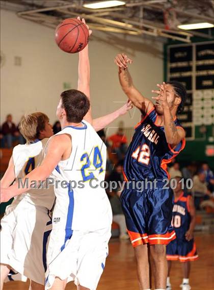 Thumbnail 3 in Lincoln Hall vs. Mahopac (Putnam Challenge) photogallery.