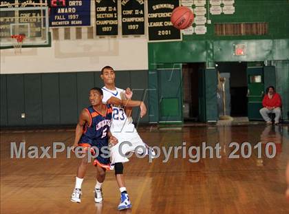 Thumbnail 2 in Lincoln Hall vs. Mahopac (Putnam Challenge) photogallery.