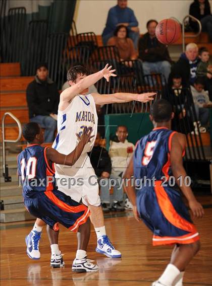 Thumbnail 2 in Lincoln Hall vs. Mahopac (Putnam Challenge) photogallery.