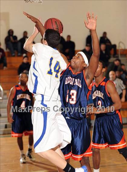Thumbnail 2 in Lincoln Hall vs. Mahopac (Putnam Challenge) photogallery.