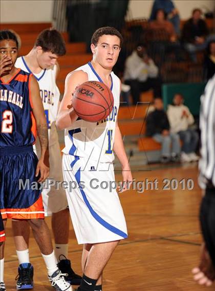Thumbnail 2 in Lincoln Hall vs. Mahopac (Putnam Challenge) photogallery.