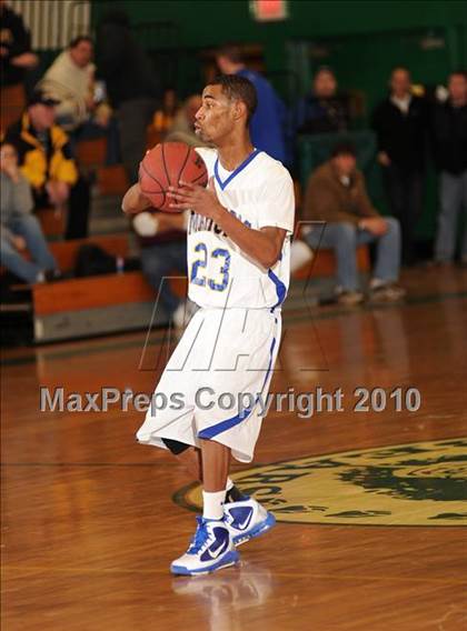 Thumbnail 3 in Lincoln Hall vs. Mahopac (Putnam Challenge) photogallery.