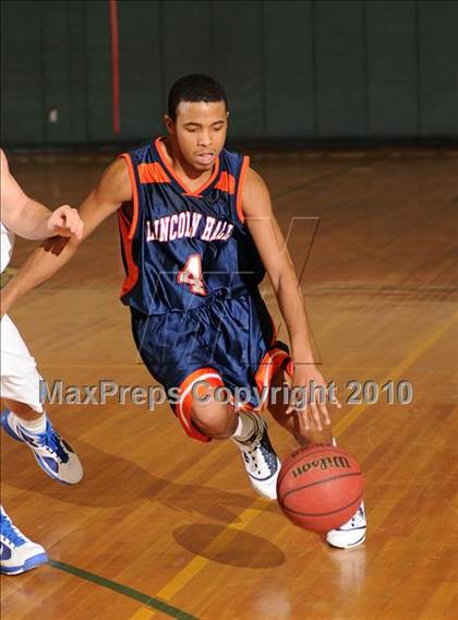 Thumbnail 1 in Lincoln Hall vs. Mahopac (Putnam Challenge) photogallery.