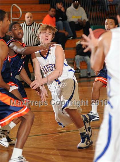 Thumbnail 2 in Lincoln Hall vs. Mahopac (Putnam Challenge) photogallery.