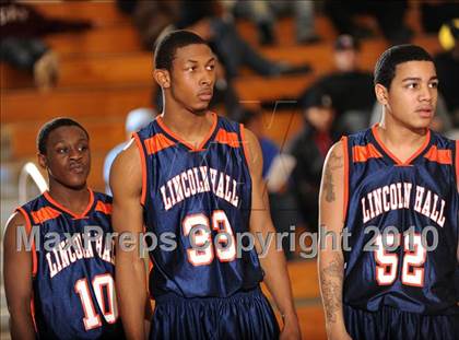 Thumbnail 1 in Lincoln Hall vs. Mahopac (Putnam Challenge) photogallery.