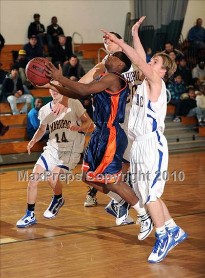Thumbnail 2 in Lincoln Hall vs. Mahopac (Putnam Challenge) photogallery.