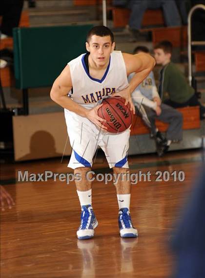 Thumbnail 3 in Lincoln Hall vs. Mahopac (Putnam Challenge) photogallery.