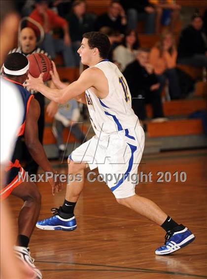 Thumbnail 1 in Lincoln Hall vs. Mahopac (Putnam Challenge) photogallery.