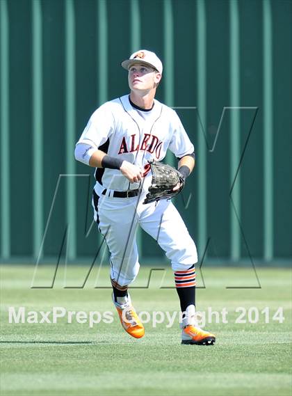 Thumbnail 2 in Birdville vs. Aledo (UIL 4A Region 1 Quarterfinal) photogallery.