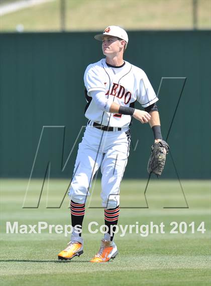 Thumbnail 1 in Birdville vs. Aledo (UIL 4A Region 1 Quarterfinal) photogallery.