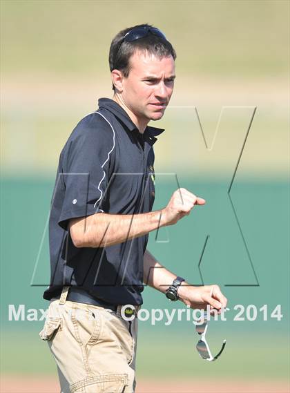 Thumbnail 1 in Birdville vs. Aledo (UIL 4A Region 1 Quarterfinal) photogallery.