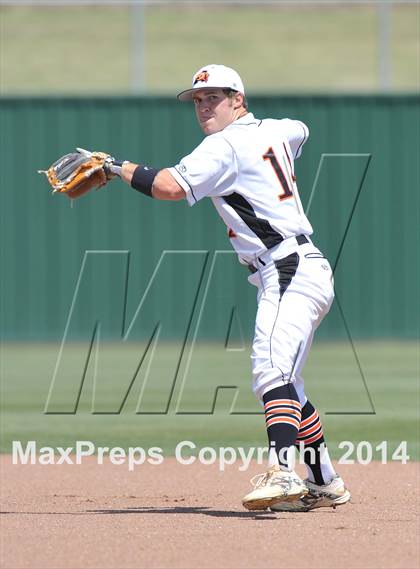 Thumbnail 1 in Birdville vs. Aledo (UIL 4A Region 1 Quarterfinal) photogallery.