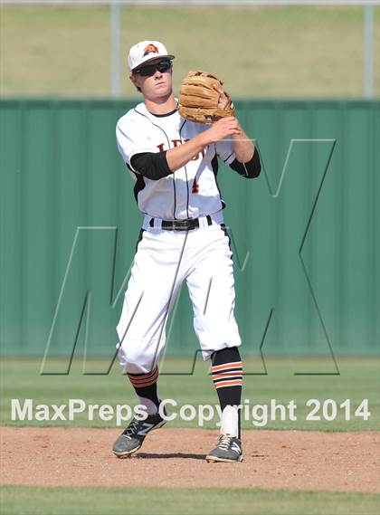 Thumbnail 3 in Birdville vs. Aledo (UIL 4A Region 1 Quarterfinal) photogallery.