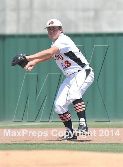 Thumbnail 1 in Birdville vs. Aledo (UIL 4A Region 1 Quarterfinal) photogallery.