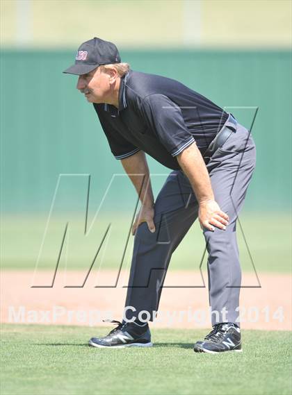 Thumbnail 1 in Birdville vs. Aledo (UIL 4A Region 1 Quarterfinal) photogallery.