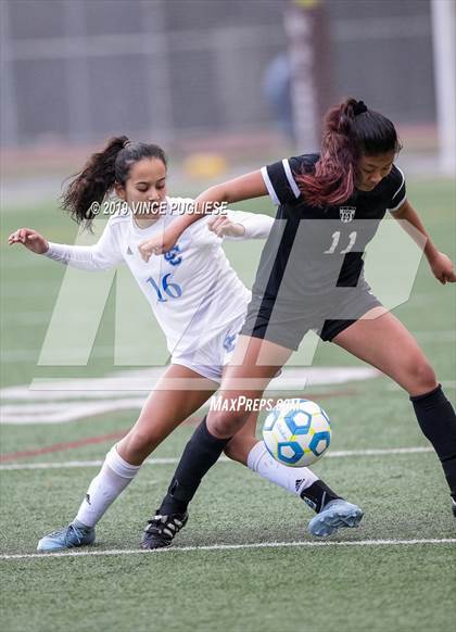 Thumbnail 2 in Culver City @ Flintridge Sacred Heart (CIF SoCal D3 Regional Final) photogallery.