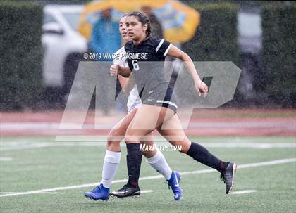 Thumbnail 2 in Culver City @ Flintridge Sacred Heart (CIF SoCal D3 Regional Final) photogallery.