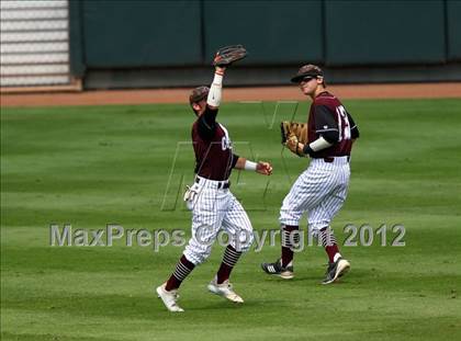 Thumbnail 2 in Carroll vs. A&M Consolidated (UIL 5A State Semifinal) photogallery.
