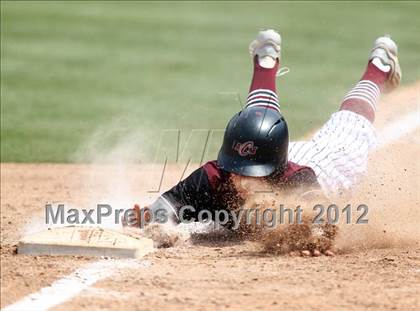 Thumbnail 3 in Carroll vs. A&M Consolidated (UIL 5A State Semifinal) photogallery.