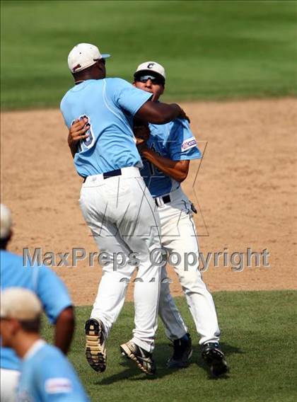Thumbnail 1 in Carroll vs. A&M Consolidated (UIL 5A State Semifinal) photogallery.