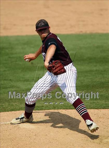 Thumbnail 3 in Carroll vs. A&M Consolidated (UIL 5A State Semifinal) photogallery.