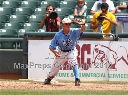 Thumbnail 3 in Carroll vs. A&M Consolidated (UIL 5A State Semifinal) photogallery.