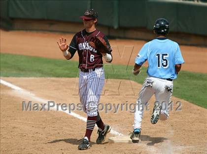 Thumbnail 2 in Carroll vs. A&M Consolidated (UIL 5A State Semifinal) photogallery.