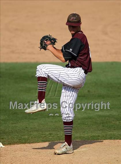 Thumbnail 3 in Carroll vs. A&M Consolidated (UIL 5A State Semifinal) photogallery.