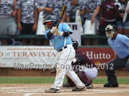 Thumbnail 2 in Carroll vs. A&M Consolidated (UIL 5A State Semifinal) photogallery.