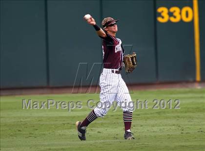 Thumbnail 2 in Carroll vs. A&M Consolidated (UIL 5A State Semifinal) photogallery.