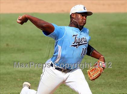 Thumbnail 1 in Carroll vs. A&M Consolidated (UIL 5A State Semifinal) photogallery.